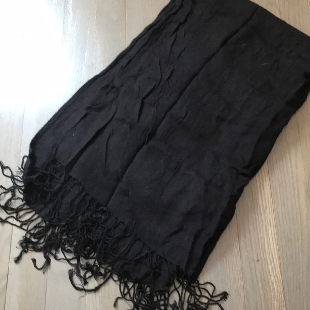 NWOT Black Pashmina Scarf